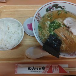 しおラーメン