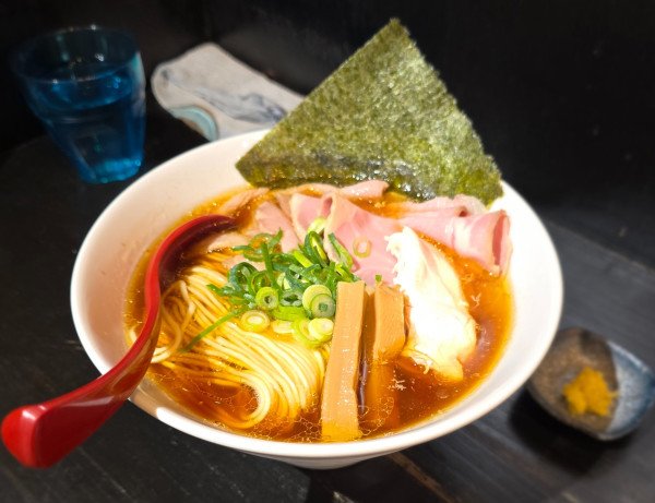 「鶏の中華そば」@らぁ麺すみれ堂の写真