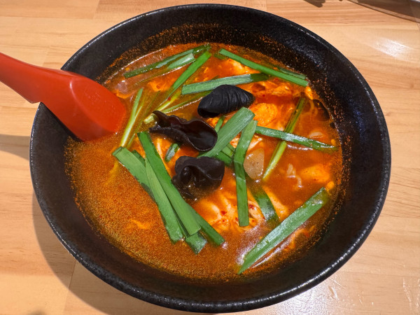 「辛麺 3辛　950円」@からめんや カラフクの写真