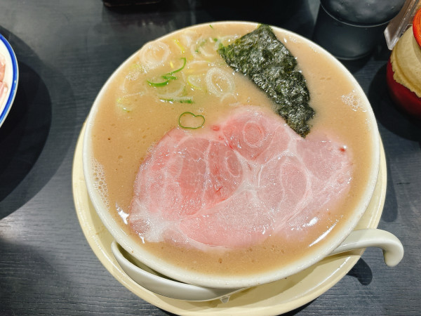 「豚骨ラーメン」@中洲 川端 きりんの写真