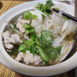 ランチ カレー２色(850)＋タイラーメン(450)