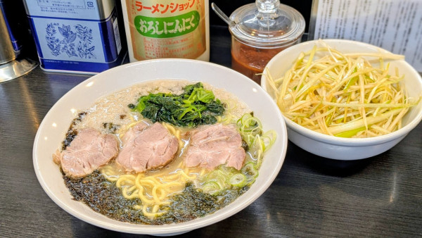 「コリノリラーメン（小）+ネギ丼（990円+430円）」@ラーメンショップ 糸魚川店の写真