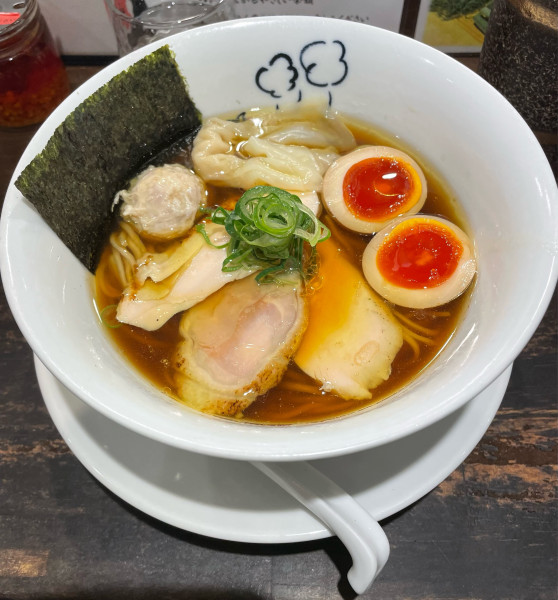 「特製鶏の醤油そば」@鶏喰～TRICK～の写真