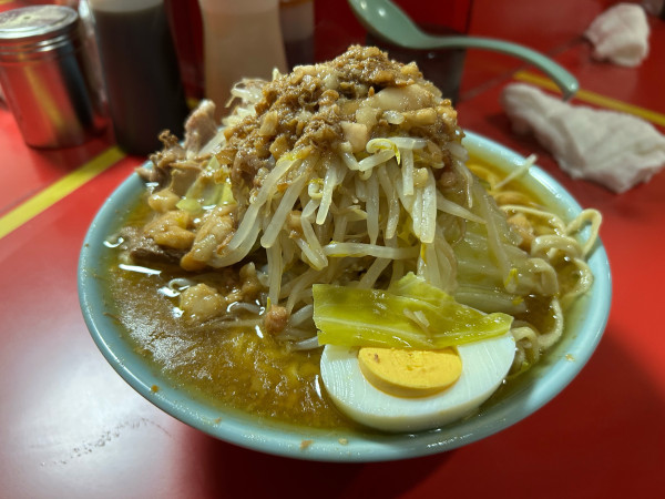 「ラーメン、チョイ野菜、チョイアブラ」@ラーメン富士丸 明治通り都電梶原店の写真