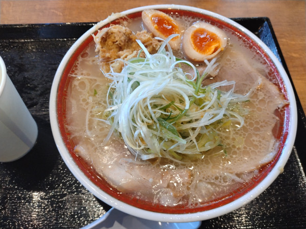 「太旨生姜ねぎラーメン¥1180+味玉¥150-」@麺屋 つばき亭 古河店の写真