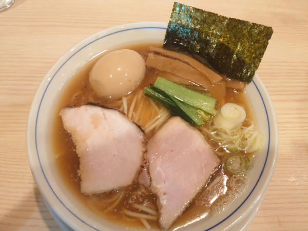 「味付けたまご醤油らーめん」@らーめん3000の写真