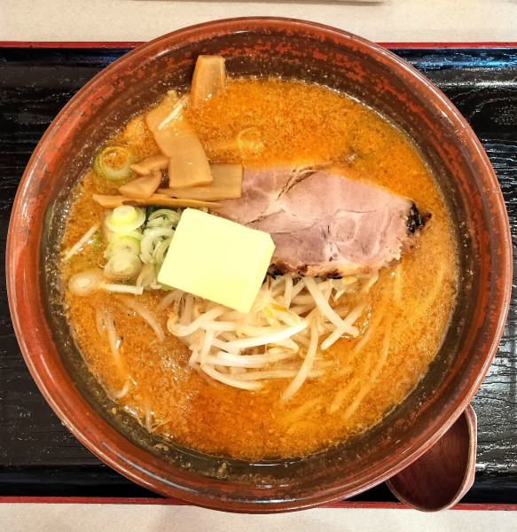 「味噌バターラーメン 1250円」@かっつも亭 知多店の写真