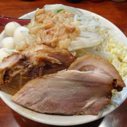 ラーメン（1,000円）＋うずら　ニンニクヤサイアブラ