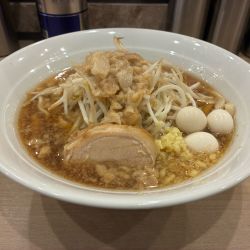 ラーメン醤油　うずら・生姜　ヤサイ・アブラ