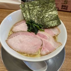 なま醤油とんこつ・中盛り（１０３０円）