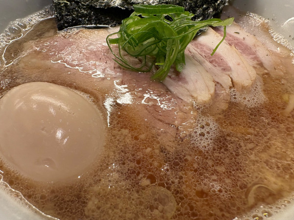 「特製醤油ラーメン(大)」@ラーメン GINZA  TON BOXの写真