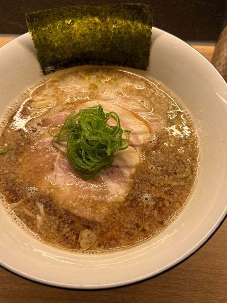「醤油ラーメン」@ラーメン GINZA  TON BOXの写真