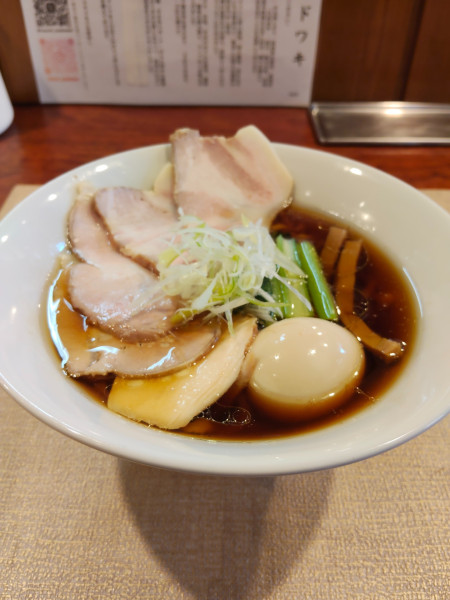 「特製醤油ラーメン」@手打ち カドワキの写真