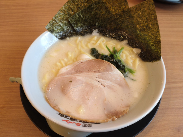 「塩ラーメン850円」@町田商店 南福島店の写真