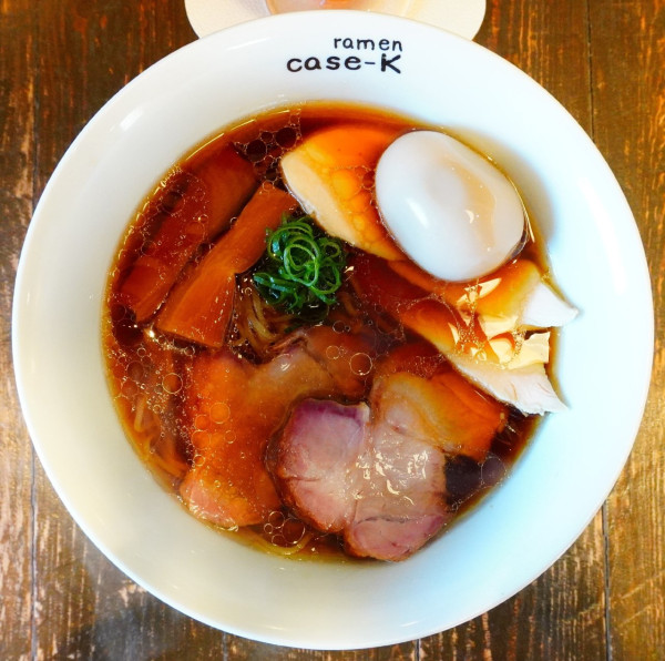 「特製らぁめん（醤油）＋クラフトビール②」@ramen case-Kの写真