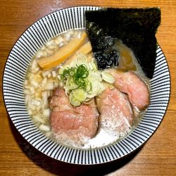 【限定①】比内地鶏と３種の煮干しの中華そば