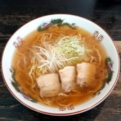 屋台風しょうゆラーメン