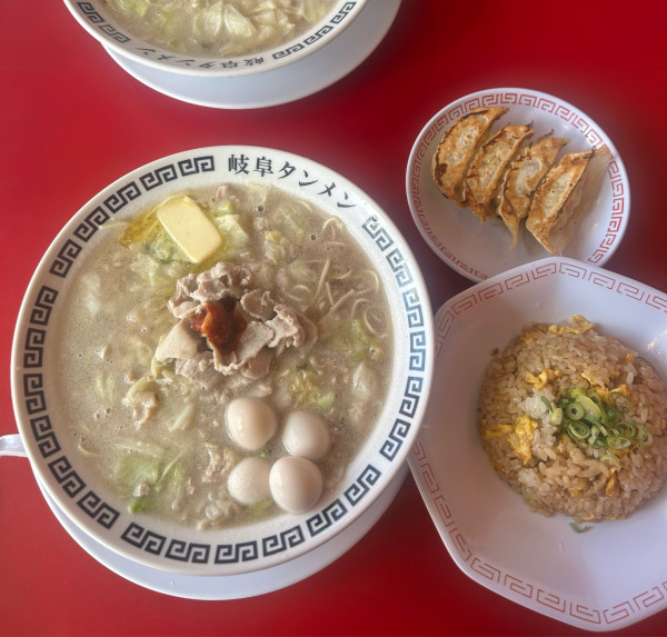「岐阜タンメン 肉増量 うずら追加 1辛」@岐阜タンメン 富山店の写真