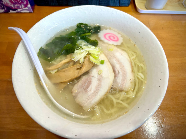「塩ラーメン(680¥)」@いのまるの写真