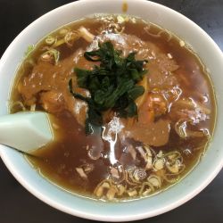 カレーらーめん(550円)