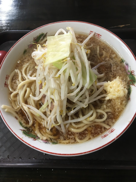 「ラーメン　小(600円)カラメニンニク」@やらかし亭の写真