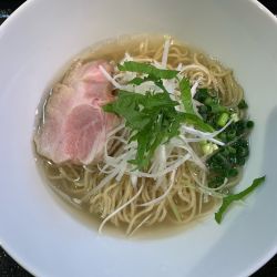 1.牛骨塩ラーメン