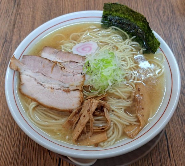 「醤油らぁめん大盛1100円」@中華そば 朔望の写真