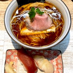 四つ葉そば ＋本日の握り (タイ・マグロ)