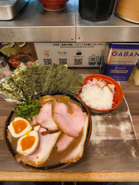 「のり玉チャーシュー　1700円」@神田ラーメン わいず 神田本店の写真