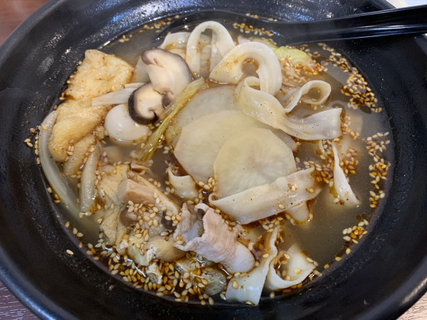 「麻辣湯（刀削麺）」@秋雨麻辣湯 亀戸店の写真