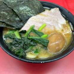 チャーシュー麺 (並)￥1060 TP味玉￥100