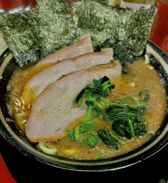 「チャーシュー麺 (並) ￥1100」@IEKEI_TOKYO 王道家直系の写真