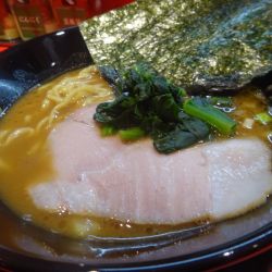 ラーメン　900円