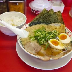 京都背脂醤油全部のせラーメン+小ライス
