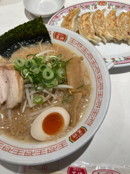 「ラーメン、餃子」@餃子の王将 野方店の写真