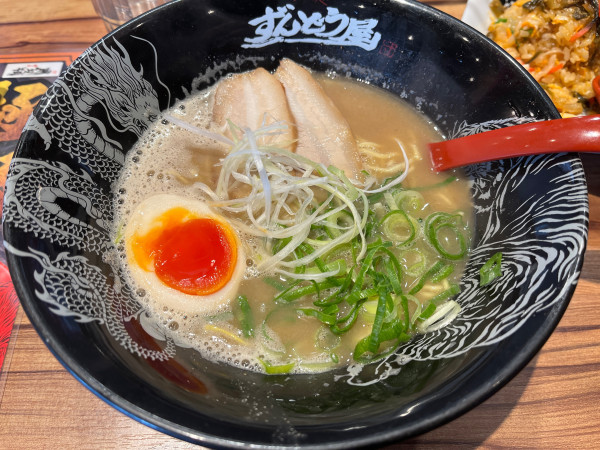 「和風らーめん縮れ麺バリカタ930円」@ラー麺 ずんどう屋 八王子中野町店の写真
