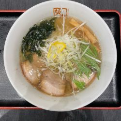 あごだし塩ラーメン(1090円)限定