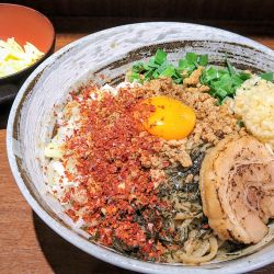 【限定】台湾ブラック(大蒜マシマシ･追い飯付)＋叉焼･チーズ