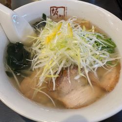「限定」あごだし塩ラーメン（太麺）