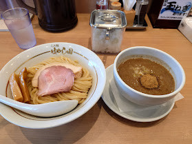 「濃厚魚介豚骨つけ麺」@らぁ麺はやし田 岩槻店の写真