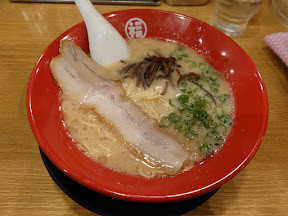 「特製らーめん」@豚骨ラーメン 福の軒の写真