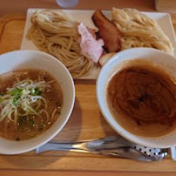 2×2（ツーバイツー）つけ麺