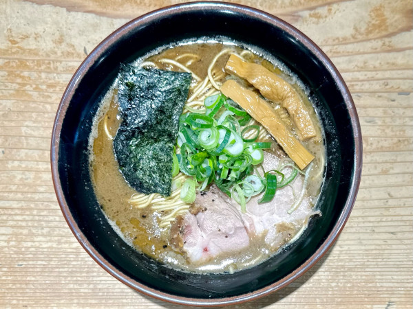 「★＜季節限定＞濃厚ブラック🍜¥1,400」@中華蕎麦 ひら井の写真