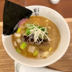 ラーメン 1100円