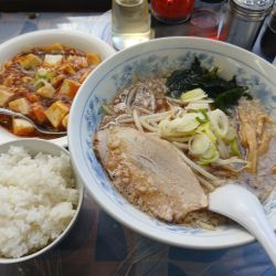 ラーメン・麻婆豆腐ライスセット 850円